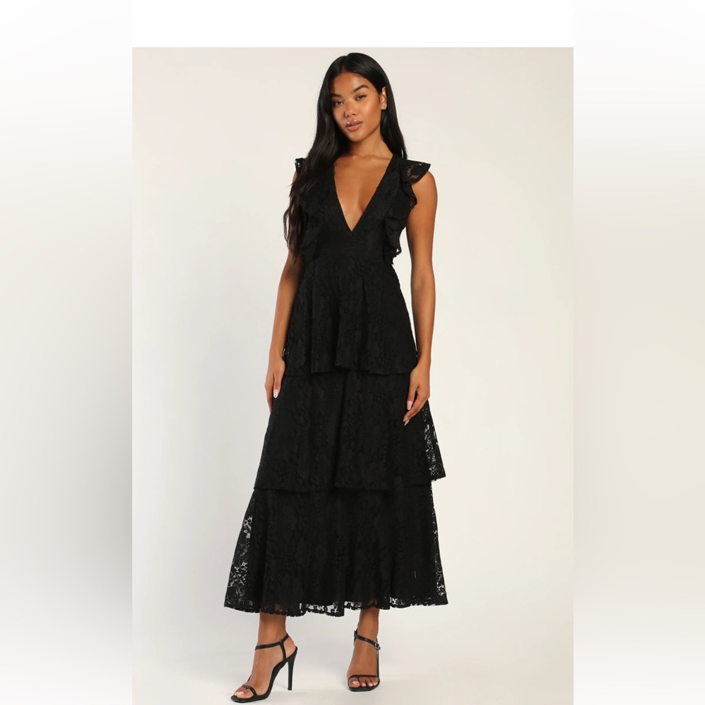 Lulus tiered black dress